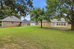 2412 Jolinda Ln, Whitesboro, TX 76273 - Photo 15