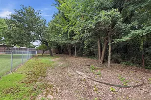 2412 Jolinda Ln, Whitesboro, TX 76273 - Photo 17