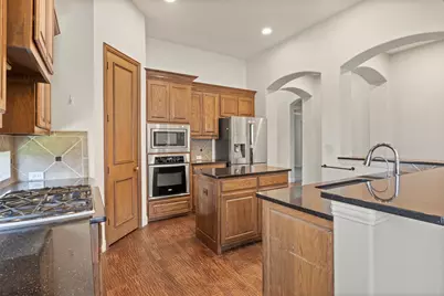 6811 San Fernando, Irving, TX 75039 - Photo 9