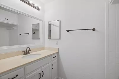 2721 Benbrook Boulevard, Fort Worth, TX 76109 - Photo 17