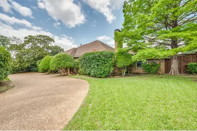 10931 Marsh Lane, Dallas, TX 75229 - Photo 1