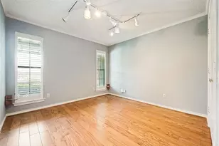 10931 Marsh Ln, Dallas, TX 75229 - Photo 21