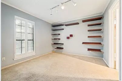 10931 Marsh Lane, Dallas, TX 75229 - Photo 17