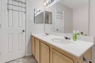 5053 Village Stone Ct, Fort Worth, TX 76179 - Photo 21