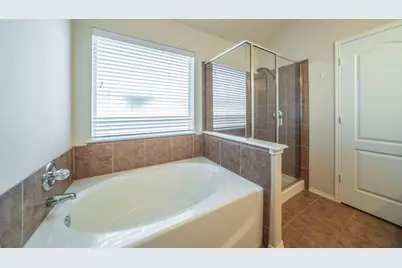 8249 Fall Crest Drive, Fort Worth, TX 76053 - Photo 17