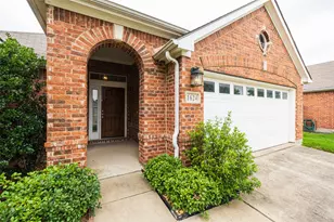 1624 Morning Dove Dr, Aubrey, TX 76227 - Photo 3