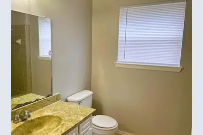 806 Phillips Drive, Ennis, TX 75119 - Photo 17