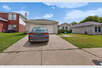 212 Crystalwood Drive, Mesquite, TX 75149 - Photo 3