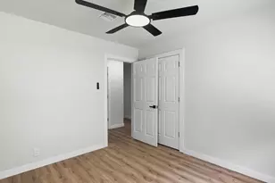 420 W Anita St, Sherman, TX 75092 - Photo 21
