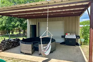 285 N Ave B, Crawford, TX 76638 - Photo 29