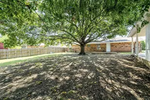 810 S Western Hls Dr, Howe, TX 75459 - Photo 23