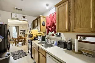 11617 Spence Ln, Balch Springs, TX 75180 - Photo 7