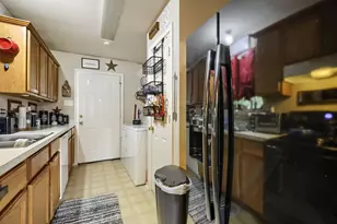 11617 Spence Ln, Balch Springs, TX 75180 - Photo 9