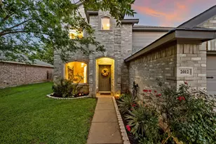 2012 Collington Dr, Roanoke, TX 76262 - Photo 3