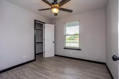 1206 Oakbluff Drive, Lancaster, TX 75146 - Photo 19