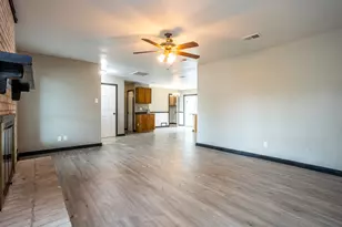 1206 Oakbluff Dr, Lancaster, TX 75146 - Photo 5
