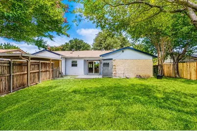 1206 Oakbluff Drive, Lancaster, TX 75146 - Photo 23