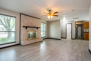 1206 Oakbluff Dr, Lancaster, TX 75146 - Photo 3