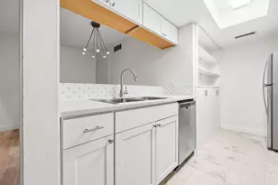 12824 Midway Rd, Dallas, TX 75244 - Photo 15