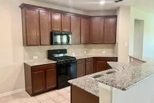 917 Bird Creek Dr, Little Elm, TX 75068 - Photo 9