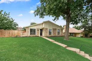 1732 Delaford Ct, Carrollton, TX 75007 - Photo 3
