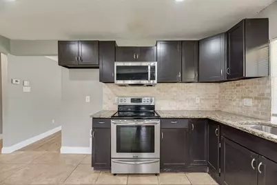 1732 Delaford Court, Carrollton, TX 75007 - Photo 9
