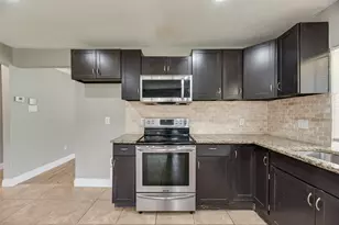 1732 Delaford Ct, Carrollton, TX 75007 - Photo 9