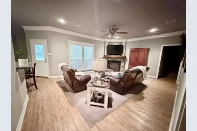 395 Hawkins, Robinson, TX 76706 - Photo 9