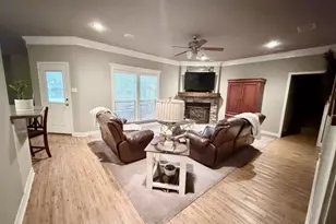395 Hawkins, Robinson, TX 76706 - Photo 9