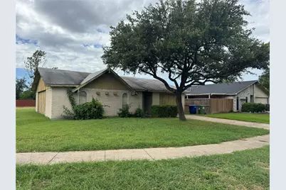 2124 Highbury Road, Carrollton, TX 75007 - Photo 3