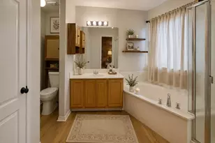 2526 Bishop Allen Ln, Dallas, TX 75237 - Photo 27
