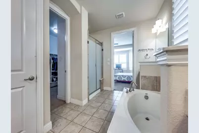 7340 Beranger Drive, Irving, TX 75063 - Photo 15