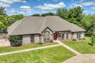 331 Tanglewood Dr, Weatherford, TX 76087 - Photo 3
