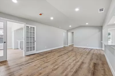6333 Symphony Lane, Dallas, TX 75227 - Photo 11