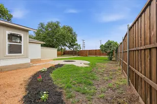6333 Symphony Ln, Dallas, TX 75227 - Photo 33