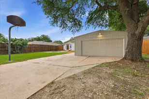 6333 Symphony Ln, Dallas, TX 75227 - Photo 35