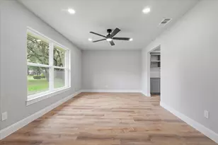 6333 Symphony Ln, Dallas, TX 75227 - Photo 7