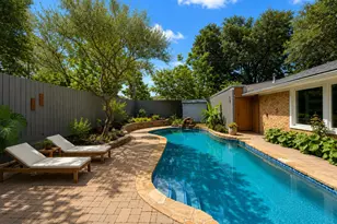 9016 Bretshire Dr, Dallas, TX 75228 - Photo 37