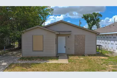 3504 Strong Avenue, Fort Worth, TX 76105 - Photo 1
