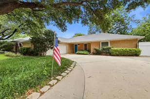 824 Skylark Dr, Denton, TX 76205 - Photo 3