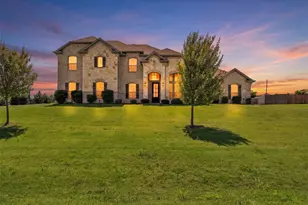 231 Berkeley Dr, Waxahachie, TX 75167 - Photo 1