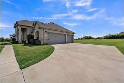 231 Berkeley Drive, Waxahachie, TX 75167 - Photo 3