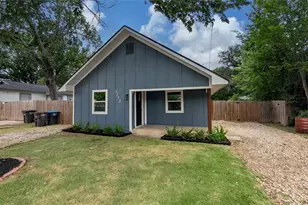 3115 Hunter St, Fort Worth, TX 76112 - Photo 3