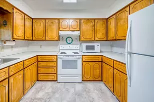 2308 Thornton St, San Saba, TX 76877 - Photo 11