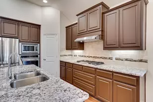 9916 Echo Summit Dr, Little Elm, TX 75068 - Photo 7