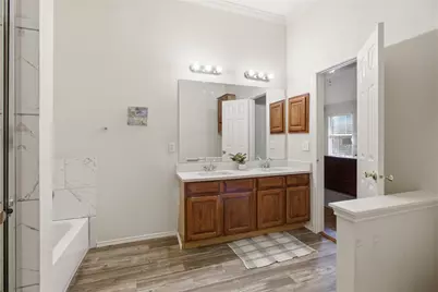 911 Sumner Drive, Mesquite, TX 75149 - Photo 11