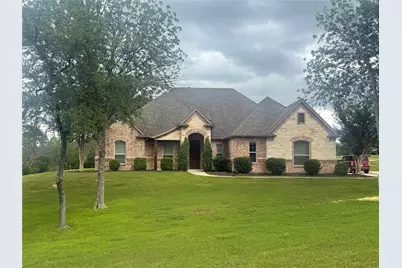 101 Bedding Lane, Azle, TX 76020 - Photo 1
