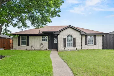 1313 Crosscreek Lane, Seagoville, TX 75159 - Photo 1