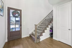 8460 Wembley, The Colony, TX 75056 - Photo 3