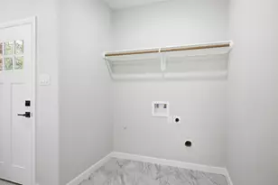 302 Evans St, Cleburne, TX 76031 - Photo 15